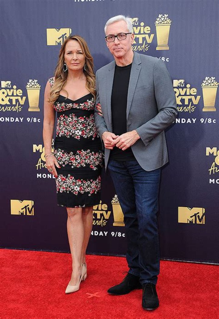 Dr. Drew Pinsky's Wife: Meet Susan Pinsky