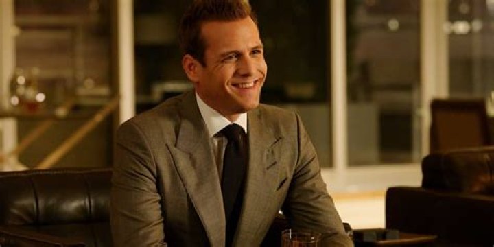 A Comprehensive Guide: Uncovering Harvey Specter's Age In Season 4