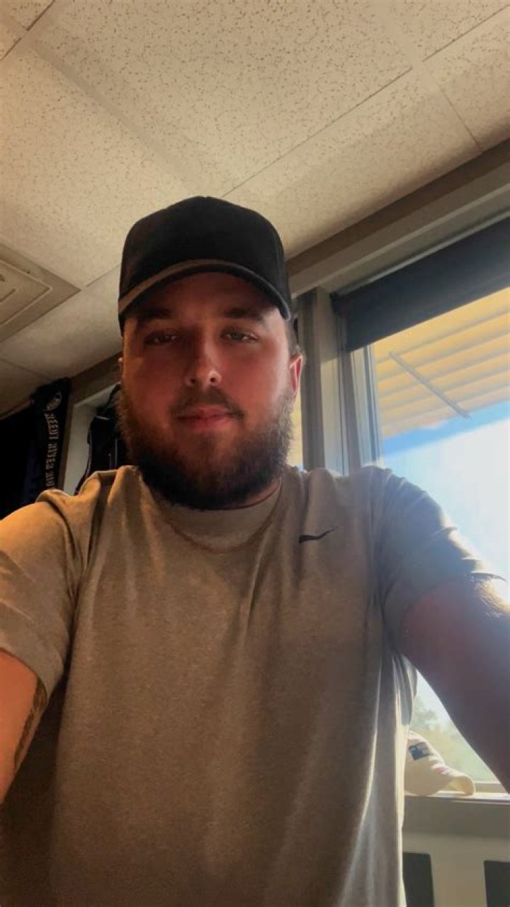 What's The Age Of [Celebrity Name]'s Son?